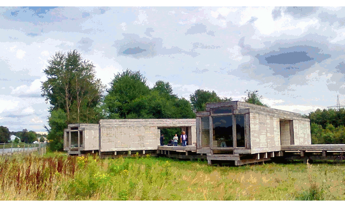 Bild "Heimat:Emscherkunst_2016_Warten_auf_den_Fluss_1.gif"