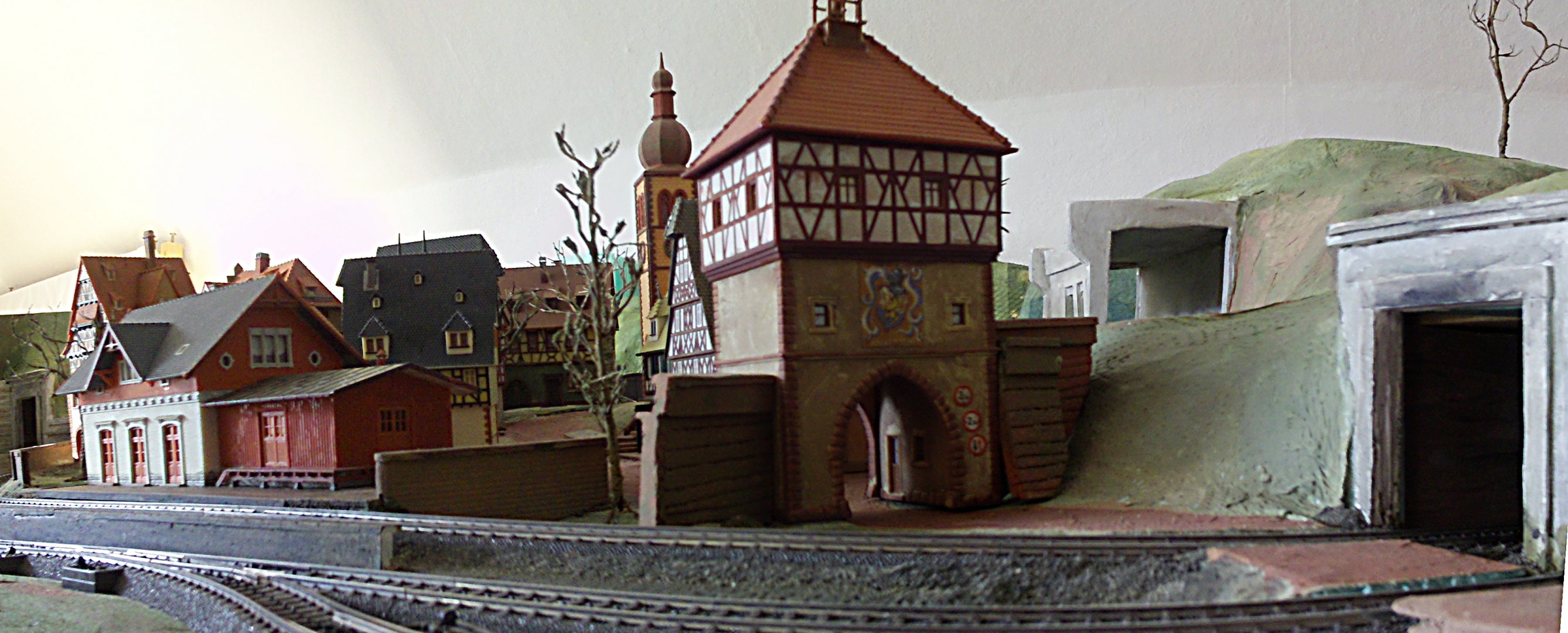 Bild "Hobbies:2016_12_obere_Ebene_Teilpanorama.jpg"
