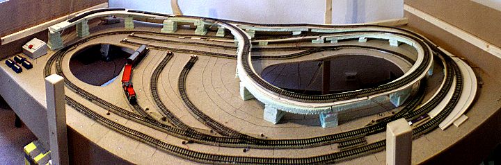 Bild "Hobbies:unten_mit_Verkabelung_Panorama.jpg"