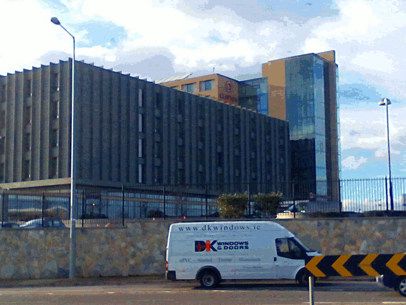 Bild "Reisen:2016_Irland_Clayton_Hotel.gif"
