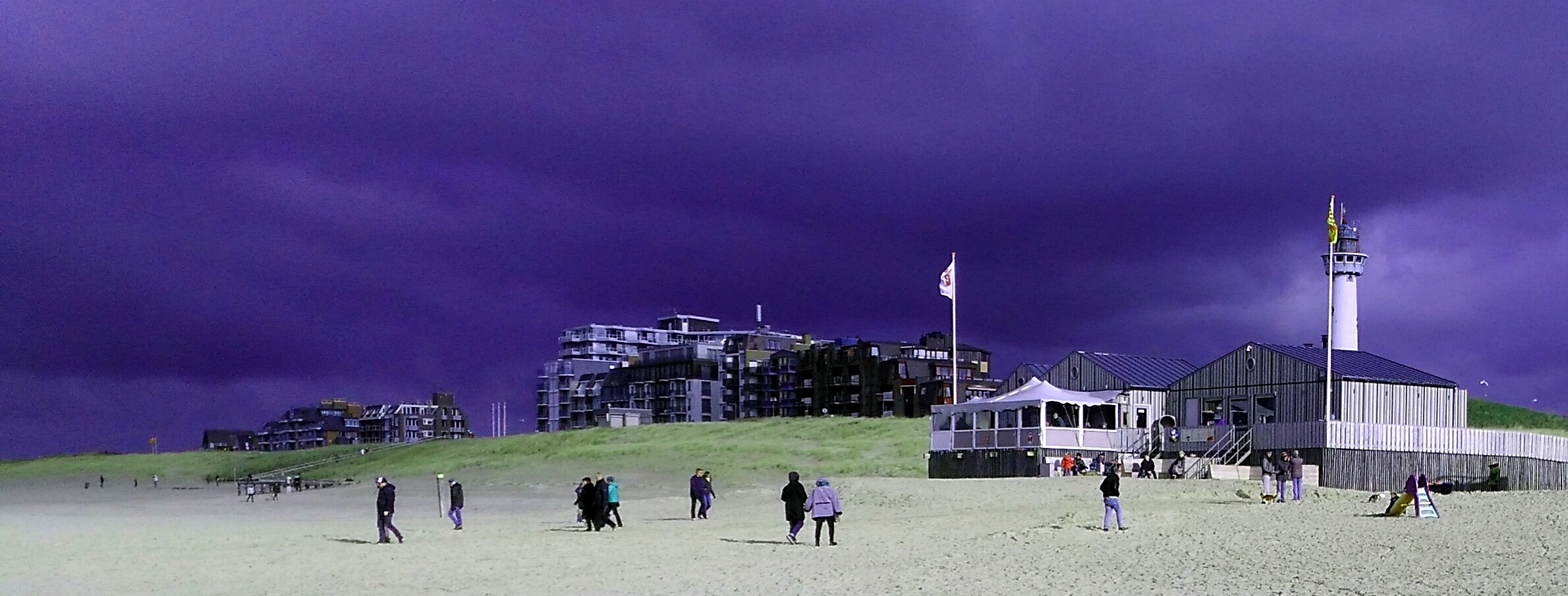 Bild "Willkommen:Egmont_aan_Zee_im_Mai_2018.jpg"